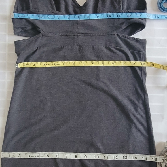 MONROW Midi Dress Side Cut Out Tank - Picture 9 of 11